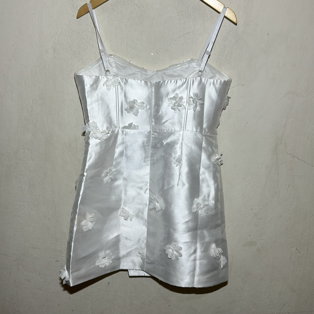 Fashion Nova Toulouse Mini Dress White Size Large NWT - Picture 5 of 10